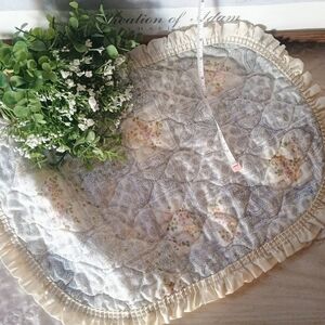 Elegant Cream Quilted Bedding by